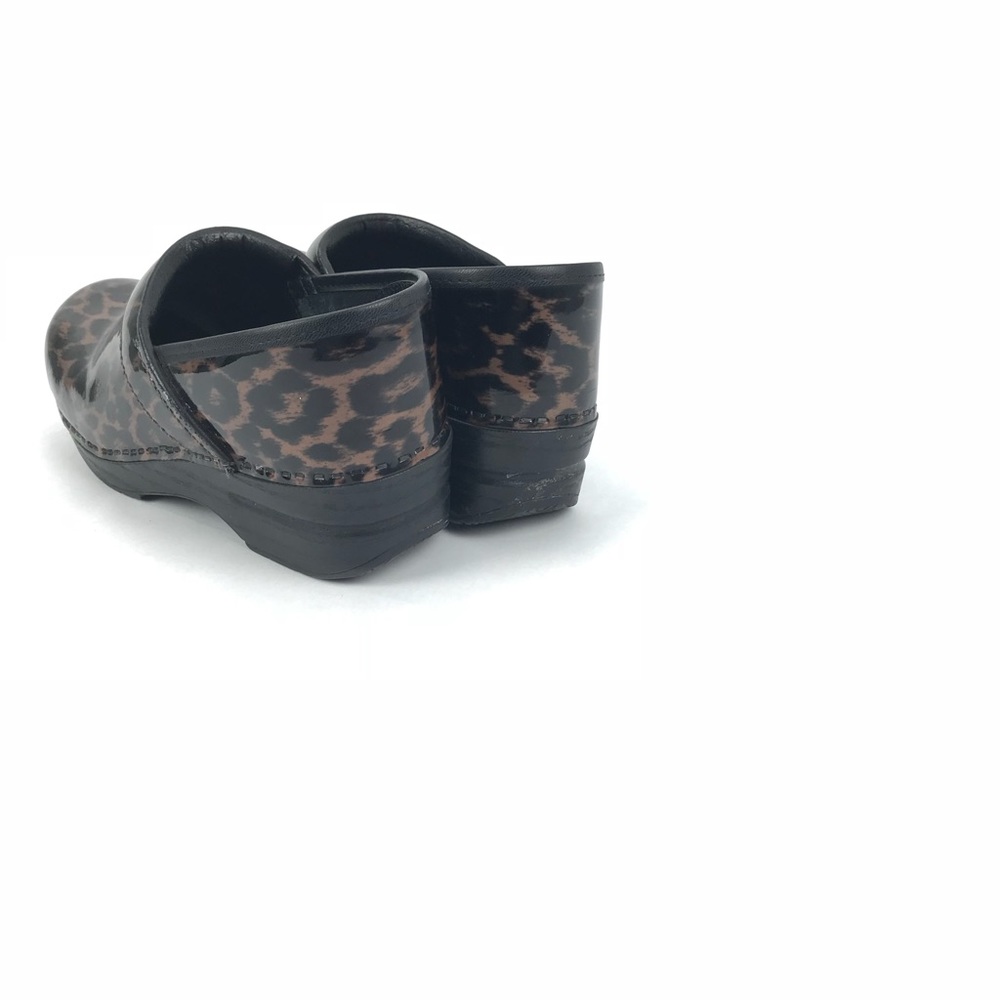 Dansko Leopard print woman’s clogs - Picture 4 of 6